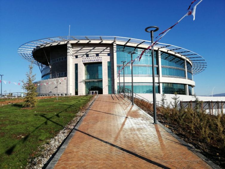mehmetakifersoyuni01